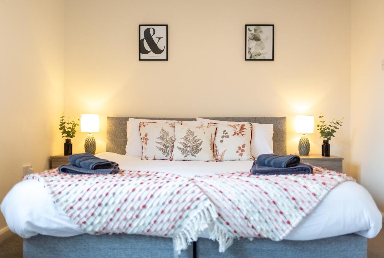 شقة Adrian House, Near Hospital, Easy Parking + Garden كارلايل المظهر الخارجي الصورة